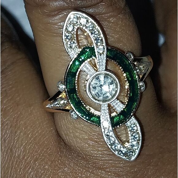 Vintage Cubic Zirconia decorative ring sz 9 - Picture 7 of 9
